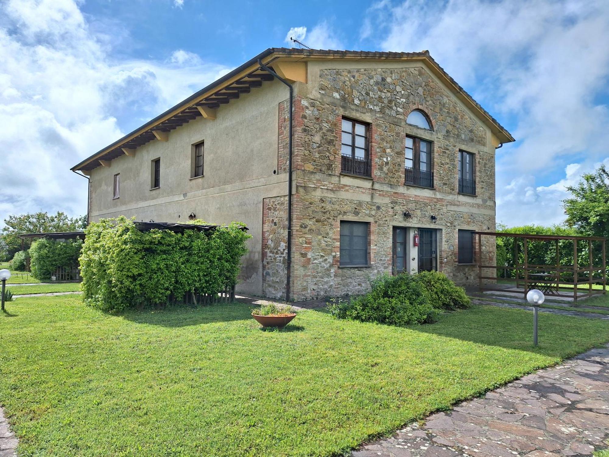 Lacollinatuscany Between San Gimignano And Volterra Luaran gambar